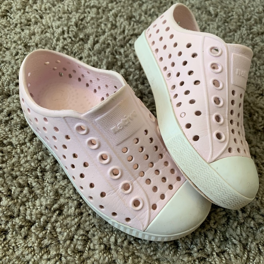 Natives Jefferson milk pink toddler shoes